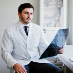 Пластический хирург Георгий Чемянов