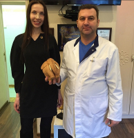 Тигран Алексанян с пациенткой