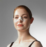 Лонгета на носу после ринопластики