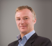 Пластический хирург Гэри Росс