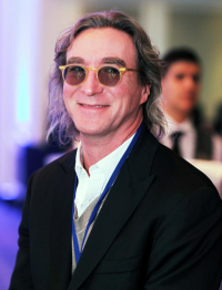 Пластический хирург Брайан Новак