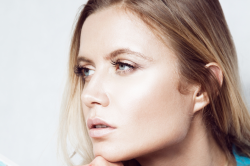 Эндоскопическая подтяжка средней трети лица