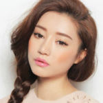 В Японии распространена мода на пластику лица