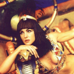 Взгляд Клеопатры – мечта любой женщины