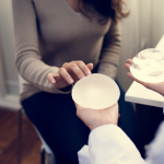 Грудные имплантаты: факт против вымысла