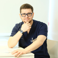 Пластический хирург Данила Лупин