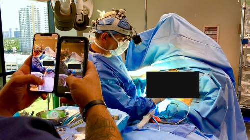 Как социальные сети влияют на развитие пластической хирургии