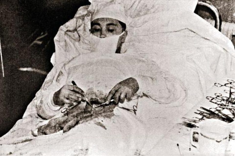 Леонид Рогозов