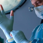 Пластические хирурги, прооперировавшие сами себя