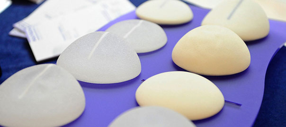 Как выбрать грудные импланты