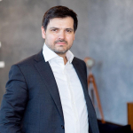 Пластический хирург Валерий Стайсупов