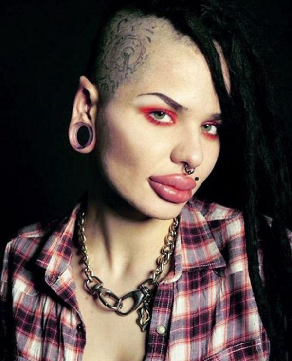 Кристина Рэй