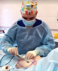 Пластический хирург Вардан Аршакян