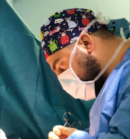 Пластический хирург Гукас Миракян