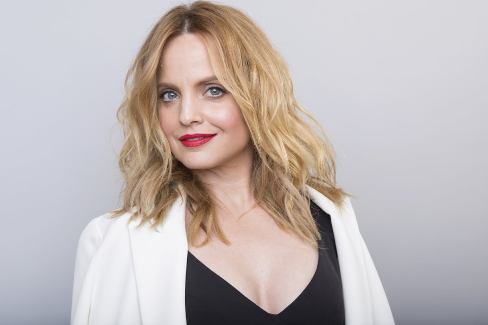 Мена Сувари