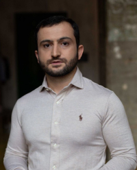 Пластический хирург Карен Пайтян