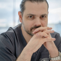 Пластический хирург Валерий Стайсупов