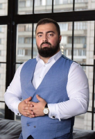 Пластический хирург Гукас Миракян