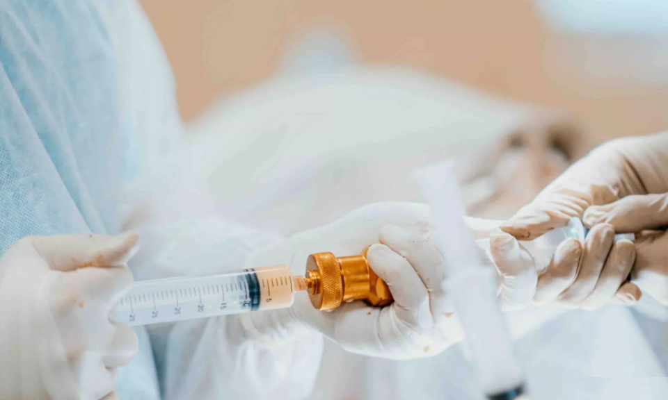 Липофилинг груди после операции по удалению имплантатов