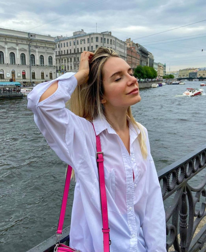 Фотоотзыв пациентки пластического хирурга Валерия Стайсупова после закрытой ринопластики