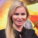 Телеведущая Дана Борисова хочет удалить грудные имплантаты.