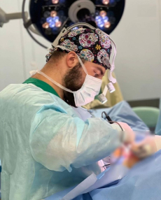 Пластический хирург Гукас Миракян