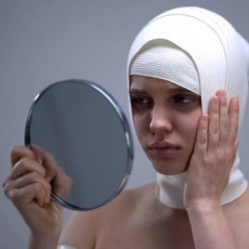 Через сколько времени я буду выглядеть нормально после подтяжки лица?