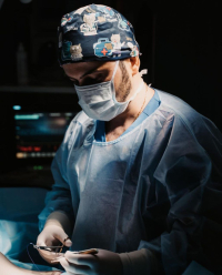 Пластический хирург Карен Пайтян