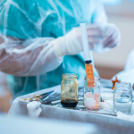 Плюсы и минусы увеличения груди с помощью пересадки жира