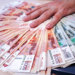 Жена высокопоставленного чиновника из «Роскосмоса» лишилась денег из-за пластики	