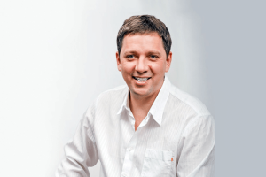 Александр Жуков