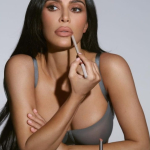 Пластические операции Ким Кардашьян