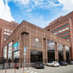 В Первом Меде используют лазер для бескровных пластических операций